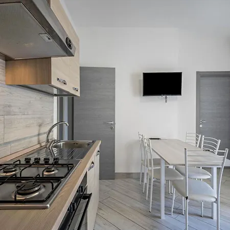 Apartment Residenza Maja 2 *