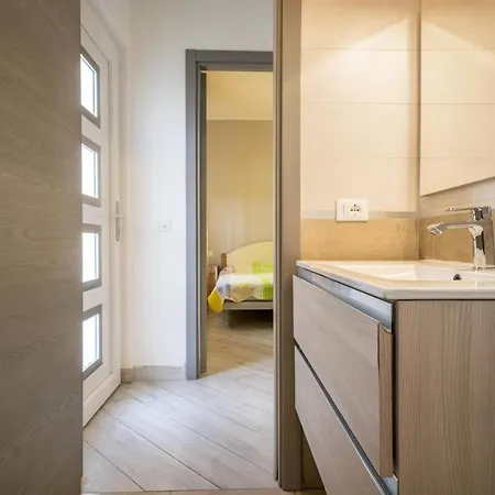 Residenza Maja 2 דירה *